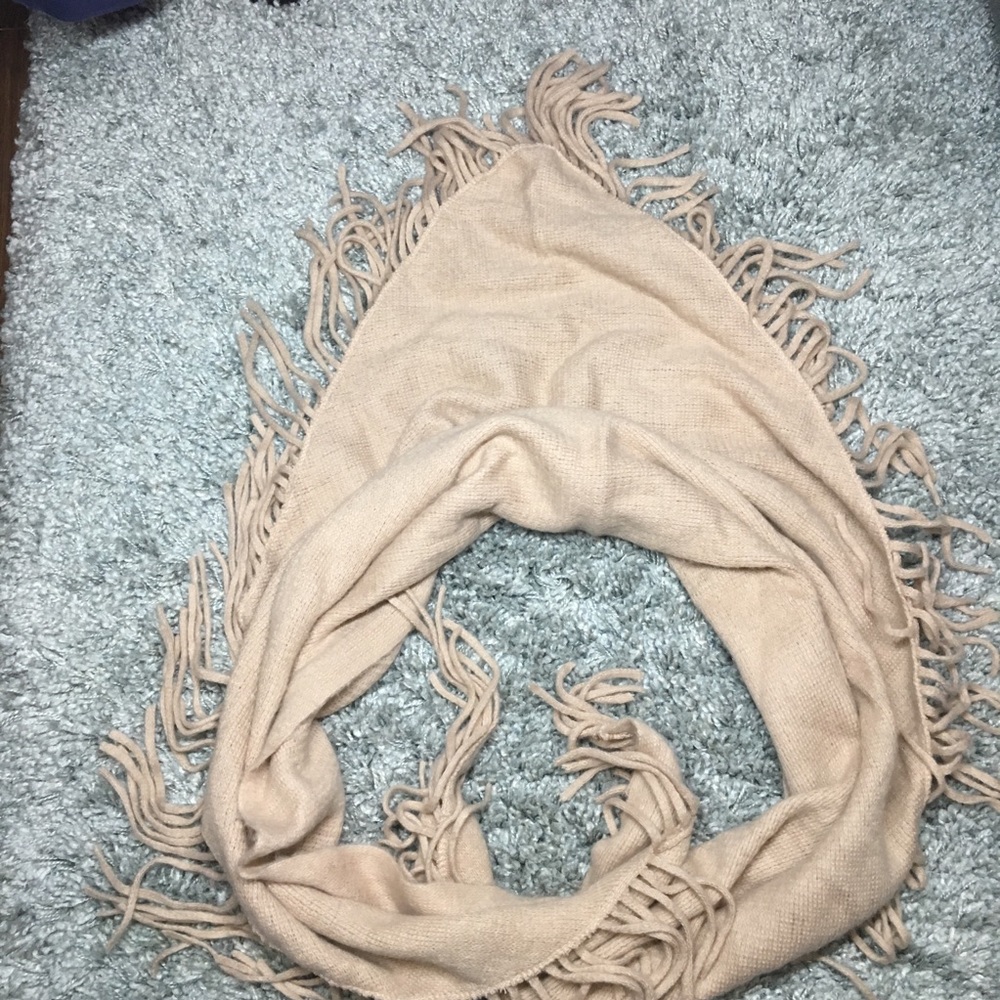 Vince Camuto scarf